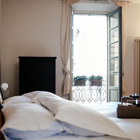 La Finestra Sul Duomo - The House Of Travelers Apartment Como Bagian luar foto