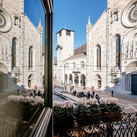 La Finestra Sul Duomo - The House Of Travelers Apartment Como Bagian luar foto