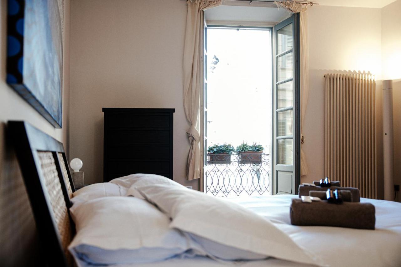 La Finestra Sul Duomo - The House Of Travelers Apartment Como Bagian luar foto