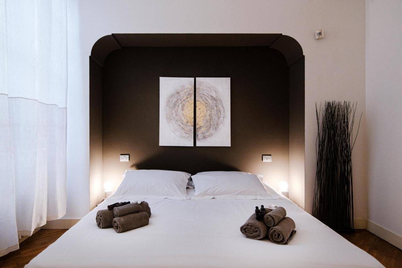 La Finestra Sul Duomo - The House Of Travelers Apartment Como Bagian luar foto