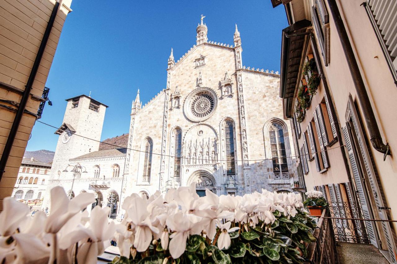 La Finestra Sul Duomo - The House Of Travelers Apartment Como Bagian luar foto