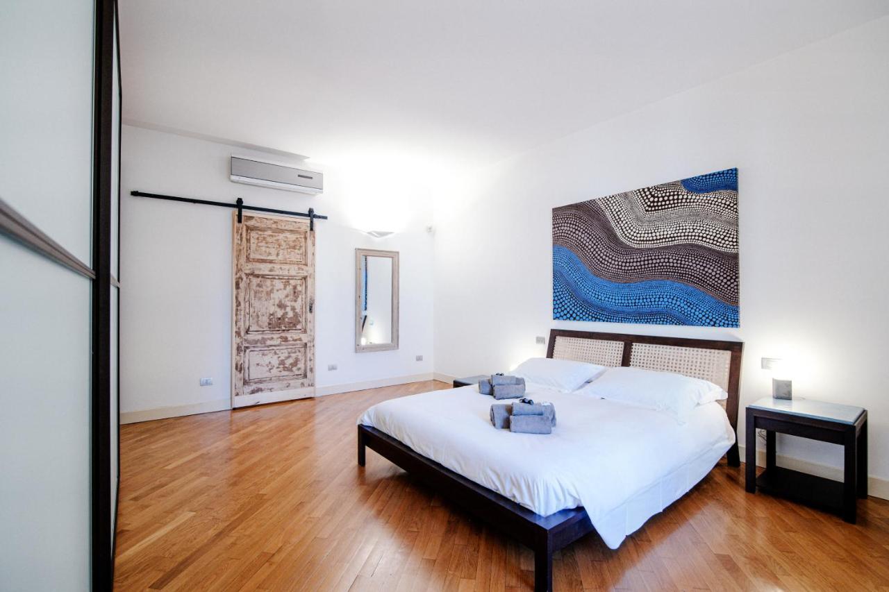 La Finestra Sul Duomo - The House Of Travelers Apartment Como Bagian luar foto