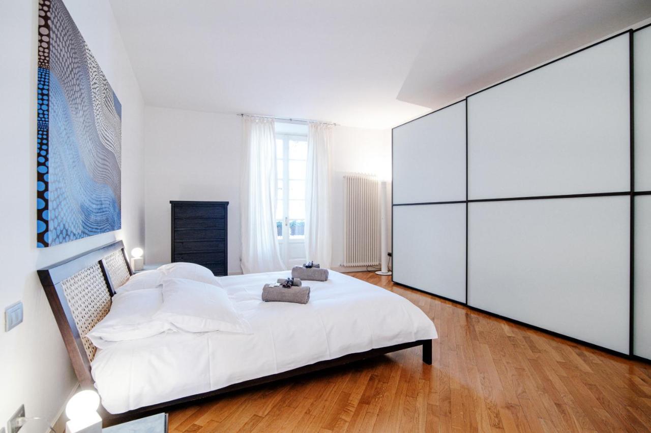 La Finestra Sul Duomo - The House Of Travelers Apartment Como Bagian luar foto