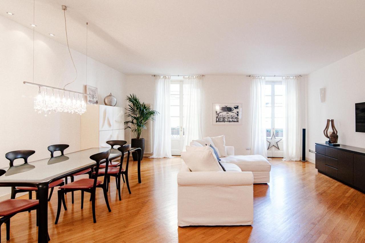 La Finestra Sul Duomo - The House Of Travelers Apartment Como Bagian luar foto