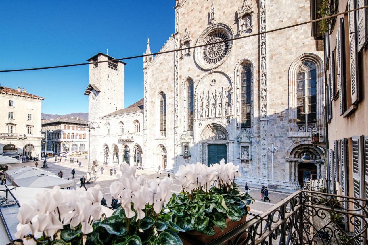 La Finestra Sul Duomo - The House Of Travelers Apartment Como Bagian luar foto