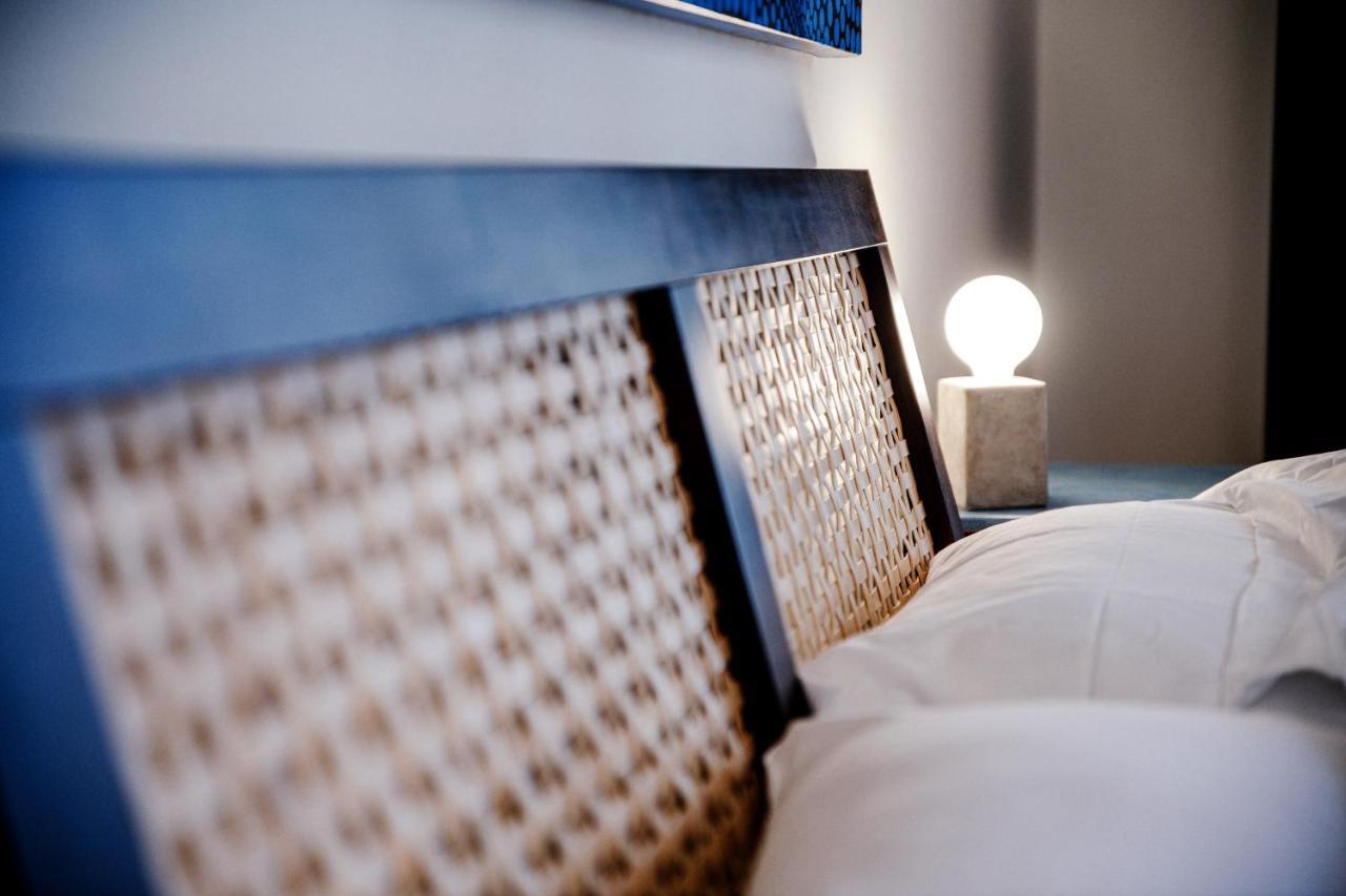 La Finestra Sul Duomo - The House Of Travelers Apartment Como Bagian luar foto