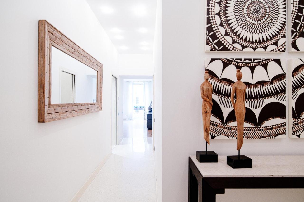 La Finestra Sul Duomo - The House Of Travelers Apartment Como Bagian luar foto