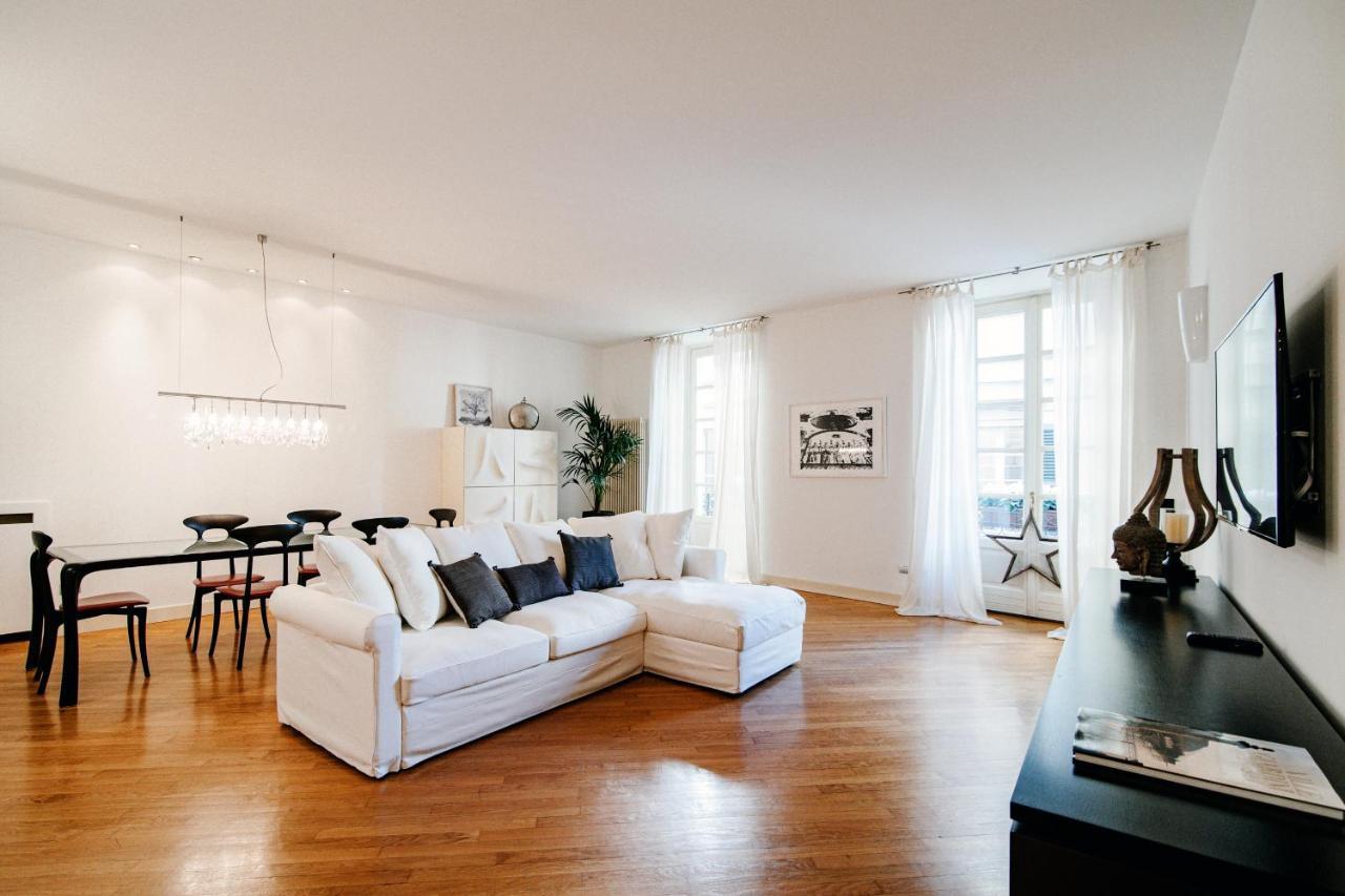 La Finestra Sul Duomo - The House Of Travelers Apartment Como Bagian luar foto