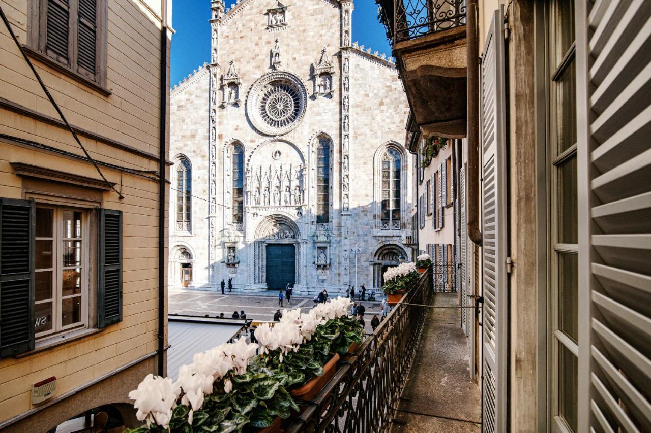 La Finestra Sul Duomo - The House Of Travelers Apartment Como Bagian luar foto