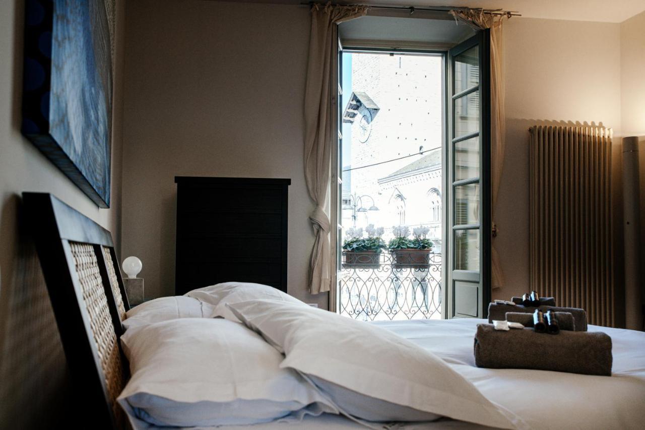 La Finestra Sul Duomo - The House Of Travelers Apartment Como Bagian luar foto